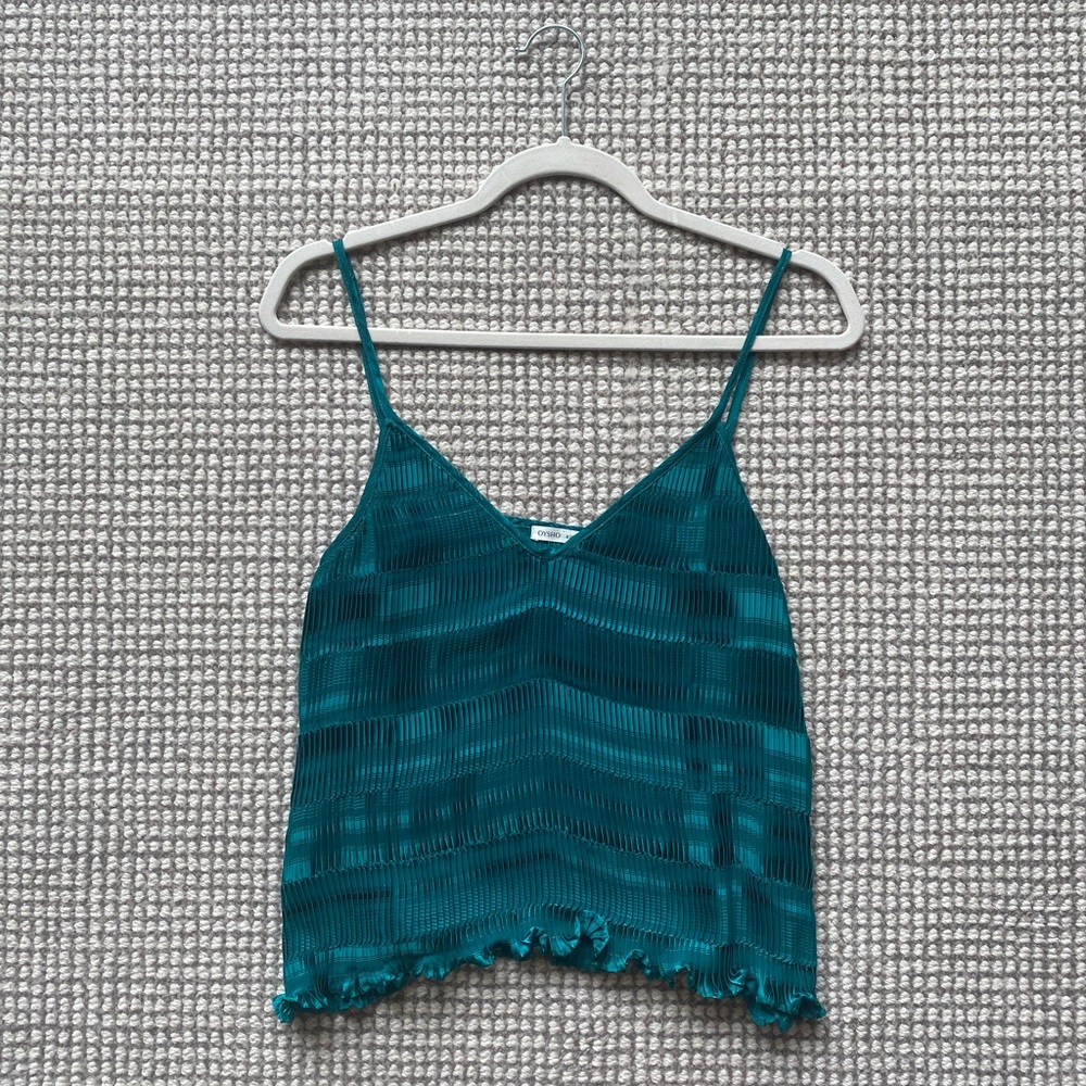 Teal Accordion-Style Metallic Tank